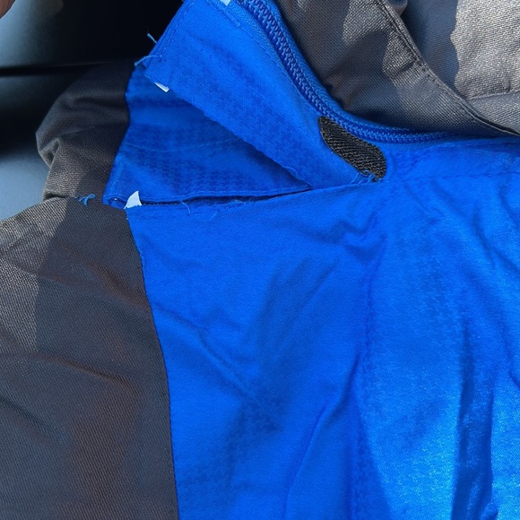 Obermeyer junior ski jacket. Size 14 - Picture 7 of 12